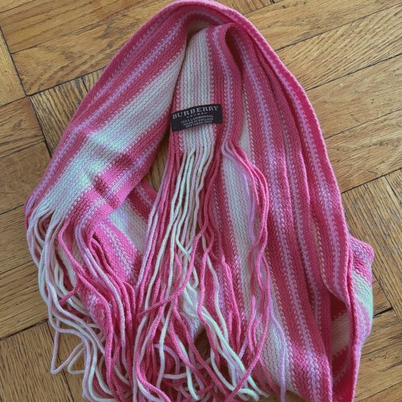 BURBERRY I Pink Lambswool Scarf - Picture 1 of 6